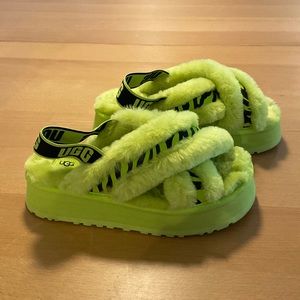 Ugg Disco Cross Slide Animalia In Key Lime size 8